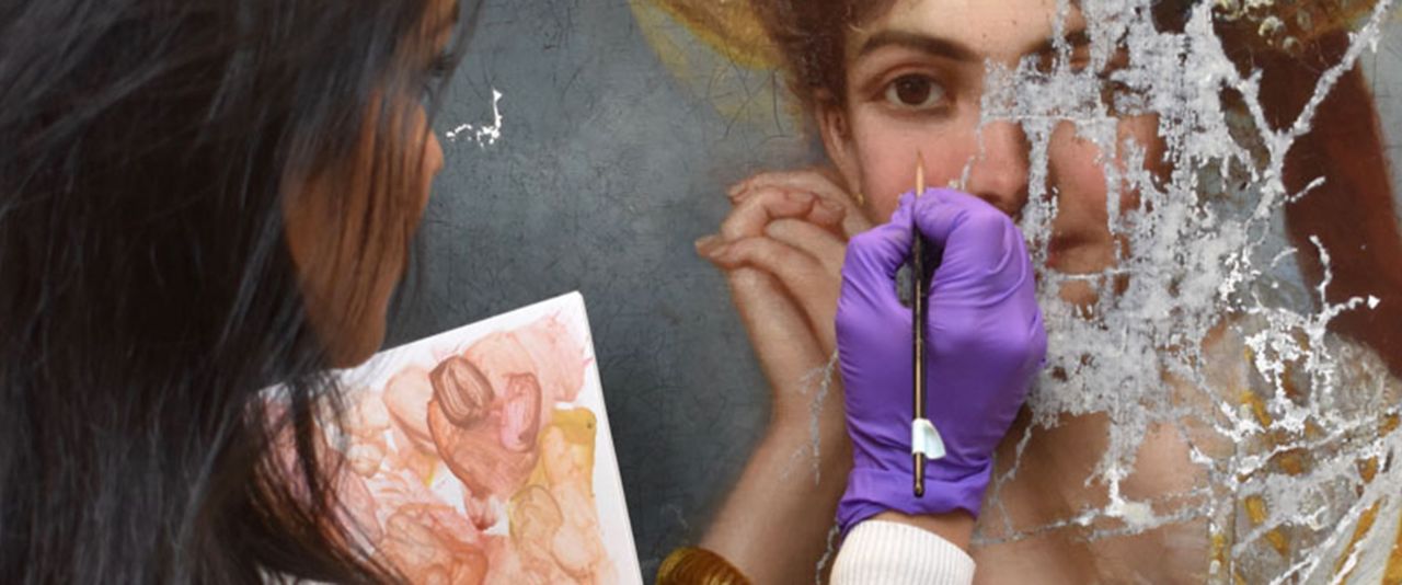 Students preserving a painting with the Winterthur Museum