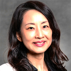 Headshot photo of Wakako Yamasaki