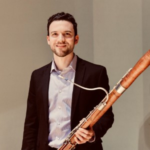 Headshot photo of Zachary Feingold