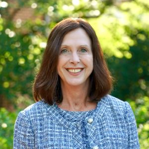 Headshot photo of Suzanne Burton