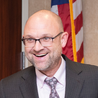 Headshot photo of Aaron Fichtelberg