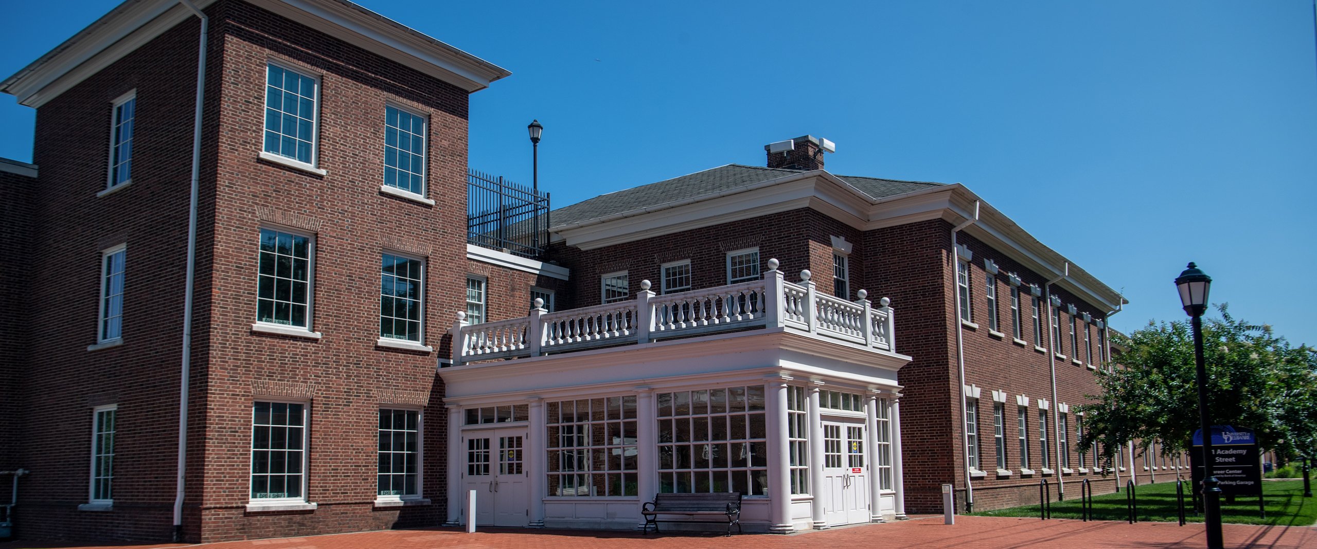 an exterior view of the Career Center building at 401 Academy Street