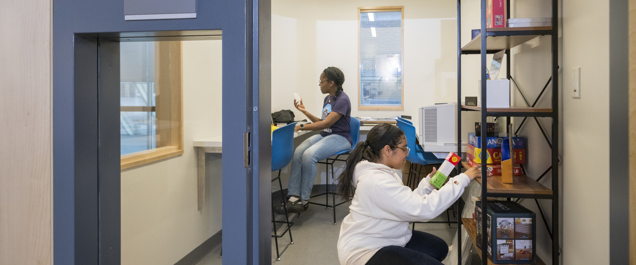 Two students working in the CEI Resources Room