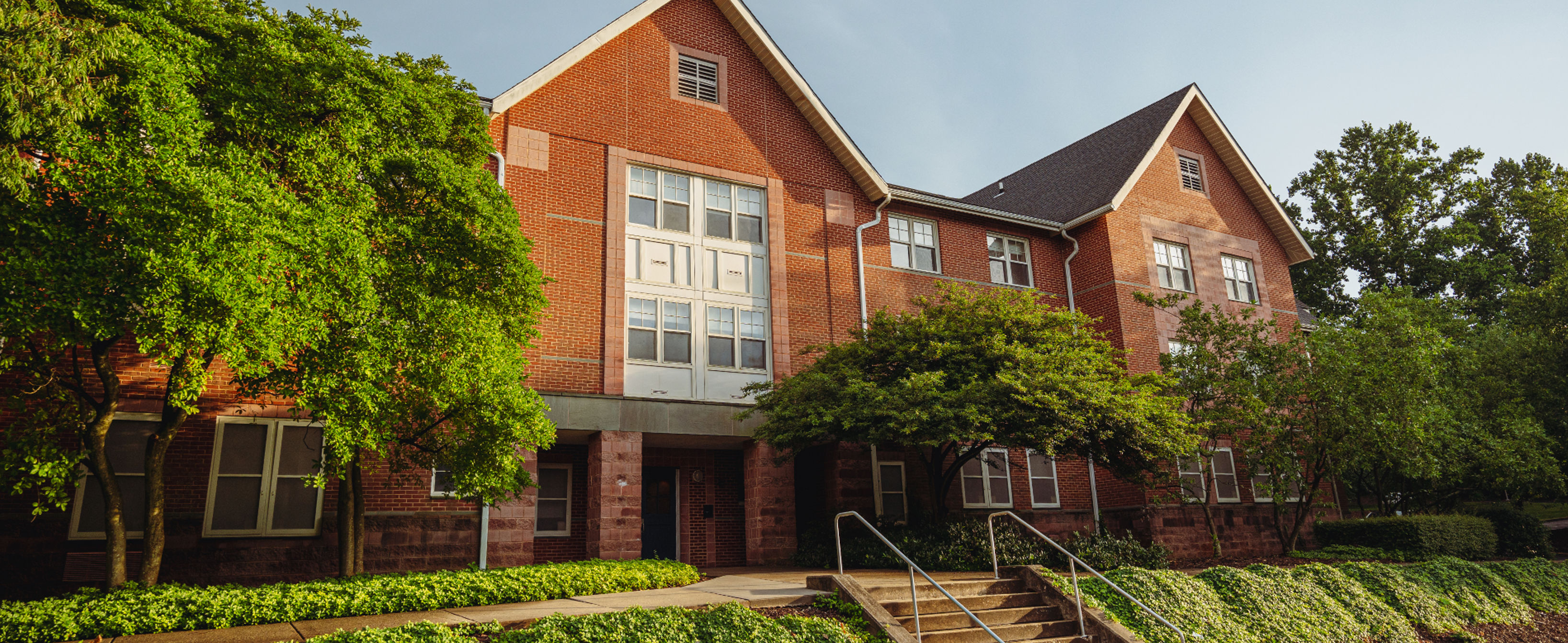 The exterior of Ray Street from the side