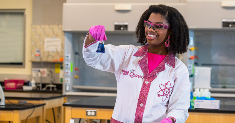 Jackie Means - the STEM Queen | UD Magazine | UDaily