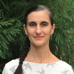 Nina Owczarek Headshot photo of Nina Owczarek