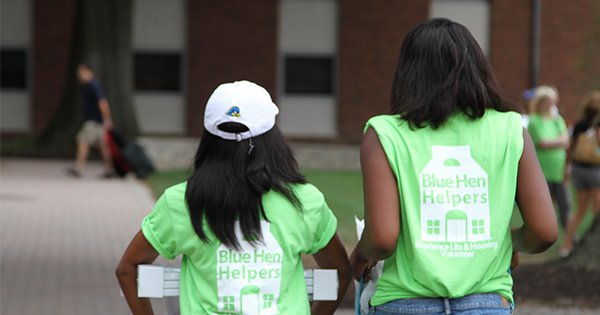 Join the Blue Hen Helper team and become part of a major University move-in tradition.